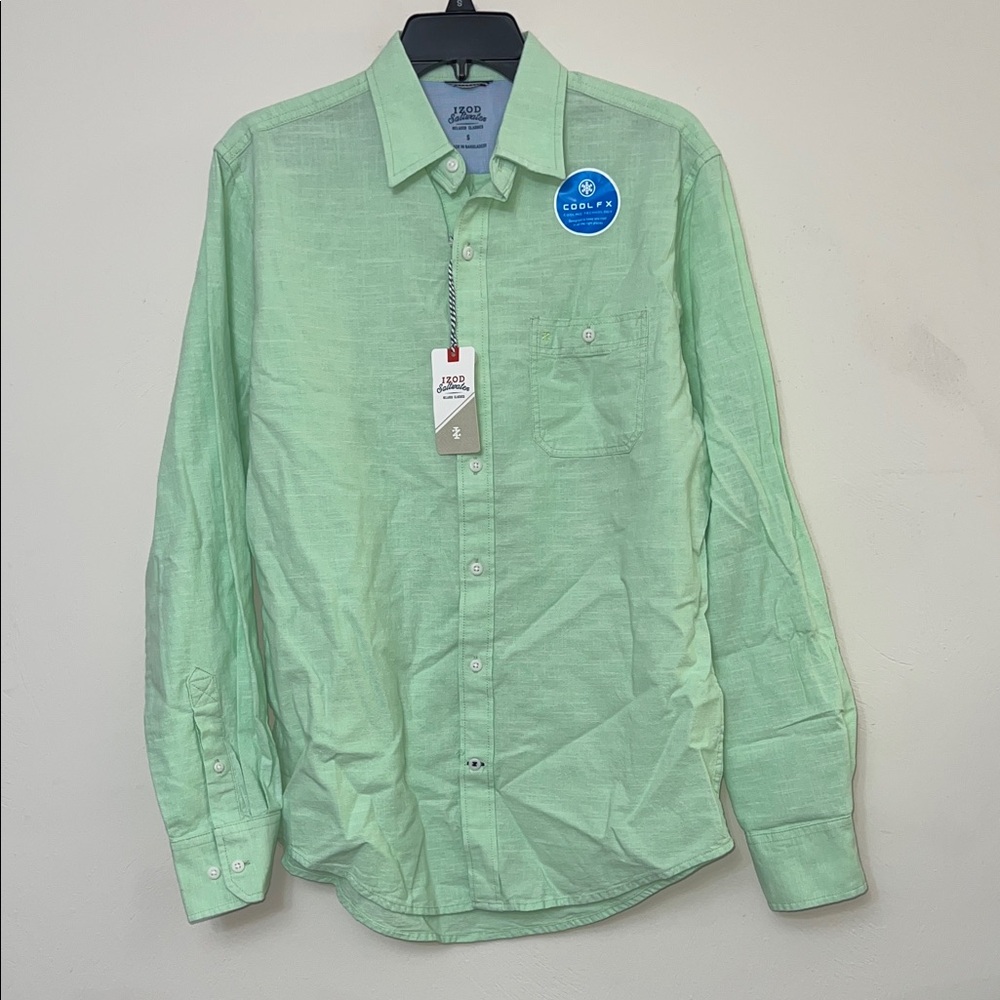 NWT Izod Men's Light Green Casual Button-Down Shirt